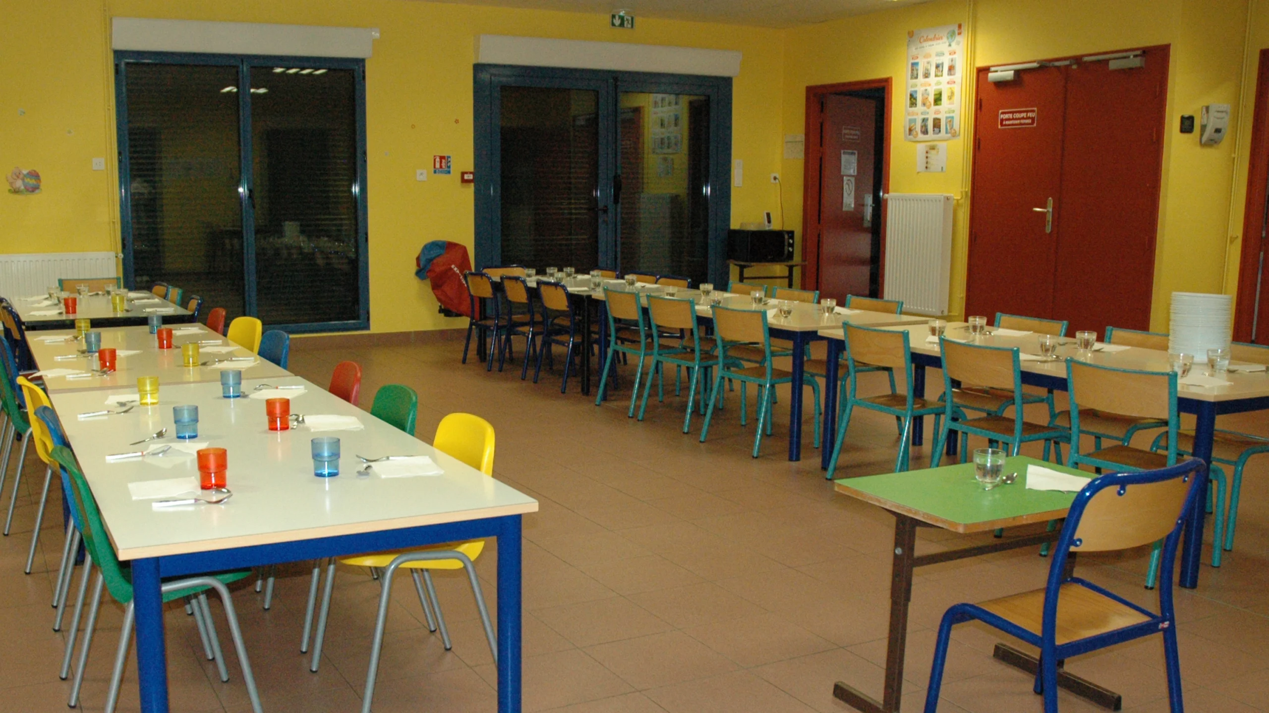 Salle de cantine maternelle flesselles